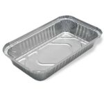 750 gr alüminyum kap, 21,9 x 12,7 cm ölçülerinde, 3,3 cm derinliğinde, fırına dayanıklı, tek kullanımlık gıda kabı.