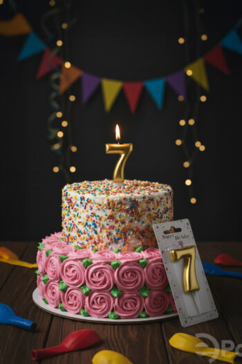 Altın renkli 7 rakamlı doğum günü mumu, metalik pasta mumu