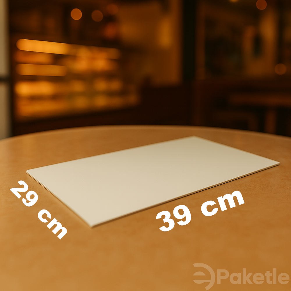 Beyaz Dikdörtgen Pasta Altlığı (Kalın) 29x39 cm – Dayanıklı ve Hijyenik (50 Adet)